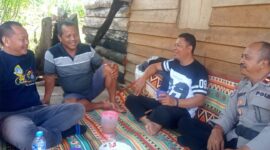 Kapolsek Sebangki Silaturahmi dengan Warga, Sampaikan Pesan Kamtibmas Secara Humanis