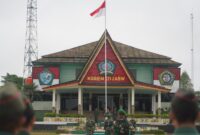 Upacara Mingguan Makorem 121/Abw, Prajurit TNI Diminta Jaga Disiplin dan Integritas