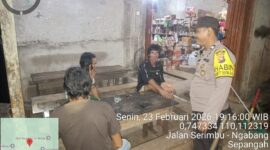 Dekatkan Diri ke Warga, Polisi Air Besar Beri Imbauan Kamtibmas Malam Hari