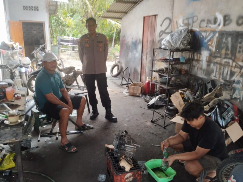 Polisi Mandor Sambangi Warga, Beri Imbauan Waspada Modus Kejahatan