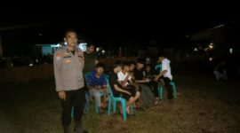 Polisi Sebangki Sambangi Warga Malam Hari, Ajak Jaga Kamtibmas