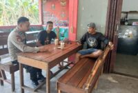 Polisi Mandor Sapa Warga Usai Patroli, Ingatkan Bahaya Jambret