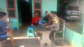 Polisi Sambangi Rumah Warga, Bhabinkamtibmas Bangun Kedekatan