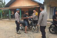 Aksi Sosial Ramadhan, Polsek Manis Mata Bagi-bagi Takjil