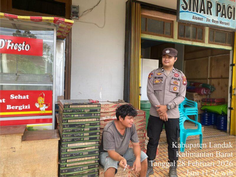 Polisi Meranti Sapa Warga Saat Patroli Siang, Keamanan Lingkungan Diperkuat