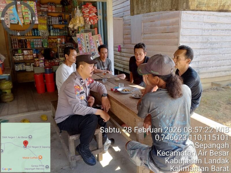 Patroli Dialogis Air Besar, Polisi Dengarkan Keluhan dan Ajak Warga Waspada