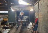 Polres Melawi Salurkan 10 Ton Jagung ke Bulog Sintang, Dukung Program Swasembada Pangan