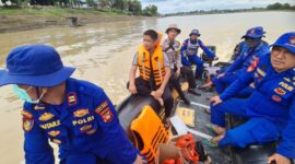 Tiga Pelajar Tenggelam di Sungai Melawi Berhasil Ditemukan, Tim Gabungan Lakukan Evakuasi