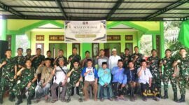 Bakti Sosial Yonif TP 833/Bumi Daranante di Sanggau: Sunatan Massal dan Layanan Kesehatan Gratis