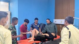 Respons Darurat Yonif TP 833/BD Selamatkan Korban Laka Lantas di Sanggau