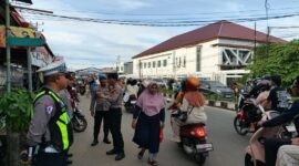 Polres Ketapang Amankan Pasar Juadah Delta Pawan, Lalu Lintas Tetap Lancar