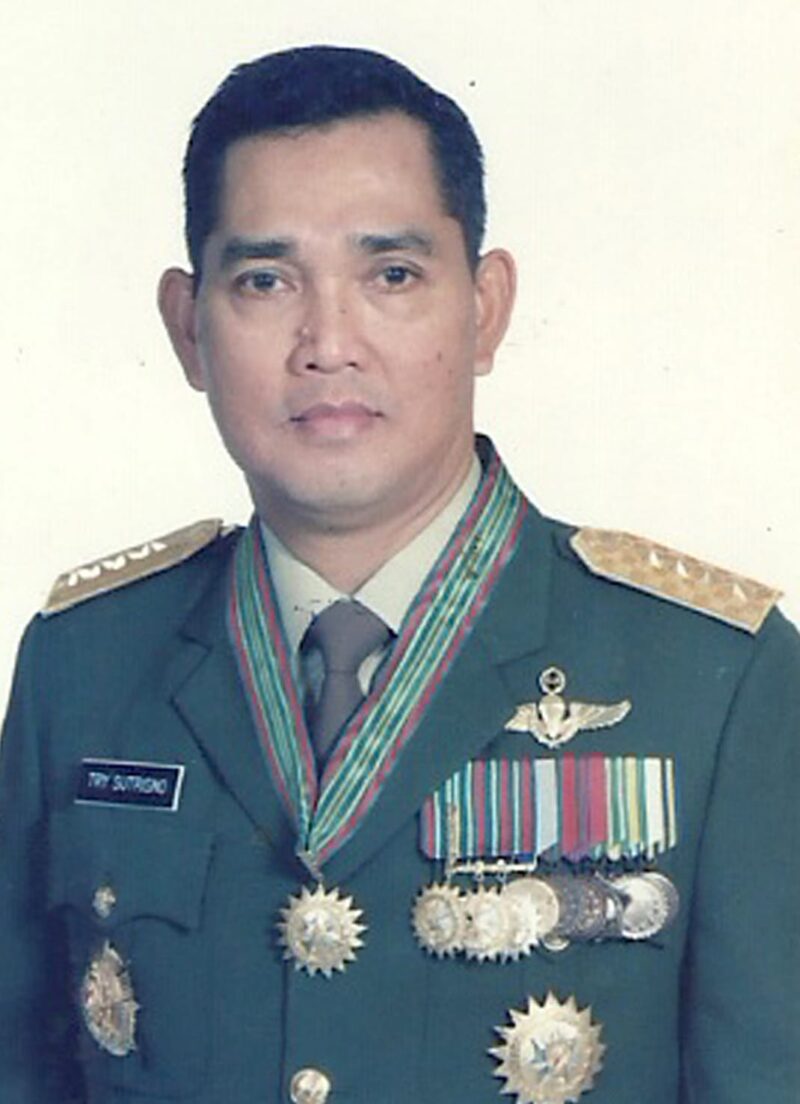 Jenderal TNI (Purn) H. Try Sutrisno Tutup Usia