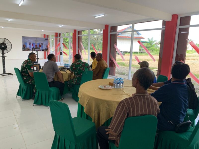 Dandim 1206/Putussibau Letkol Arm Andreas Prabowo Putro Ikuti Vicon Wapang TNI Bahas Koperasi Desa Merah Putih