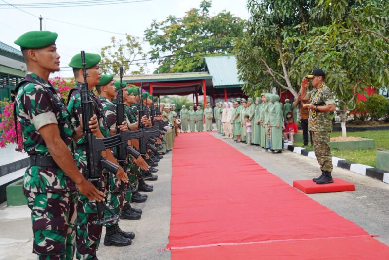 Kunker ke Kodim 1202/Singkawang, Mayjen TNI Novi Rubadi Sugito Tekankan Penguatan Binter dan Kemanunggalan TNI-Rakyat