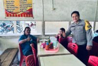 Polsek Kuala Behe Tingkatkan Keamanan Wilayah Lewat Patroli Dialogis dan Sambang Warga