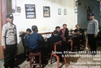 Patroli Rutin Malam Hari Polsek Menyuke Tingkatkan Keamanan Wilayah Desa Darit