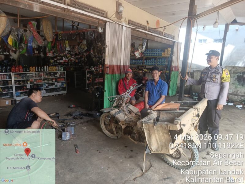 Patroli Siang Polsek Air Besar Sambangi Bengkel, Polisi Ingatkan Warga Waspada Curanmor