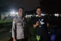 Patroli Malam Polsek Menjalin, Brigpol Bayu dan Bripka F. Rony Sambangi Warga Jaga Kamtibmas