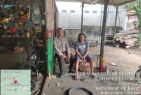 Patroli Siang Polsek Air Besar, Polisi Ingatkan Karyawan Bengkel Tingkatkan Kewaspadaan