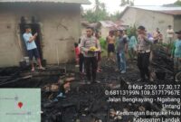 Kanit Reskrim Aiptu Yessy Hananto Tinjau Lokasi Kebakaran Rumah Warga di Banyuke Hulu, Polisi Lakukan Olah TKP