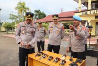 Kapolres Ketapang Cek Senpi Anggota, Propam Pastikan Administrasi dan Amunisi Lengkap