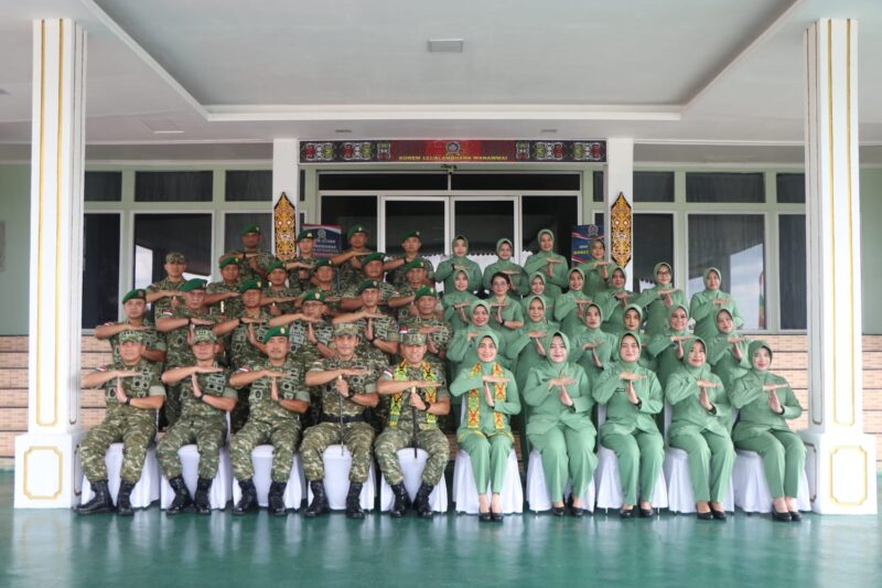 Kunjungan Pangdam XII/Tpr di Makorem 121/Abw Bersama Keluarga Besar Korem