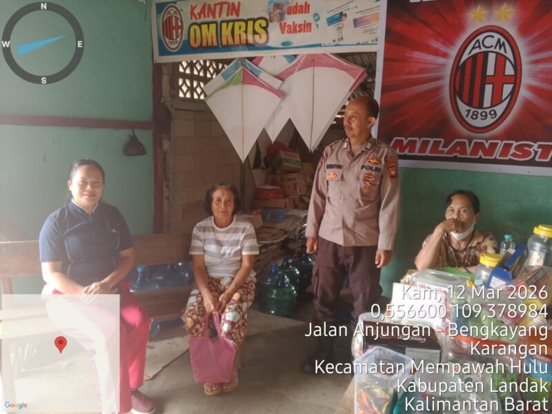 Bripka Albasit dan Bripka Riswantoro Pantau Kamtibmas di Pasar Karangan, Polsek Mempawah Hulu Tingkatkan Patroli