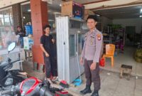 Aipda Anuar Sadat dan Brigpol Goliat Fran Alipa Sambangi Warga Tali Amas, Polsek Kuala Behe Perkuat Kamtibmas