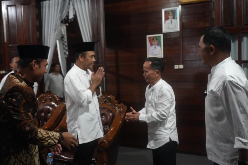 Danrem 121/Abw Brigjen TNI Purnomosidi Hadiri Bukber Pemkab Sintang, Perkuat Silaturahmi Ramadhan