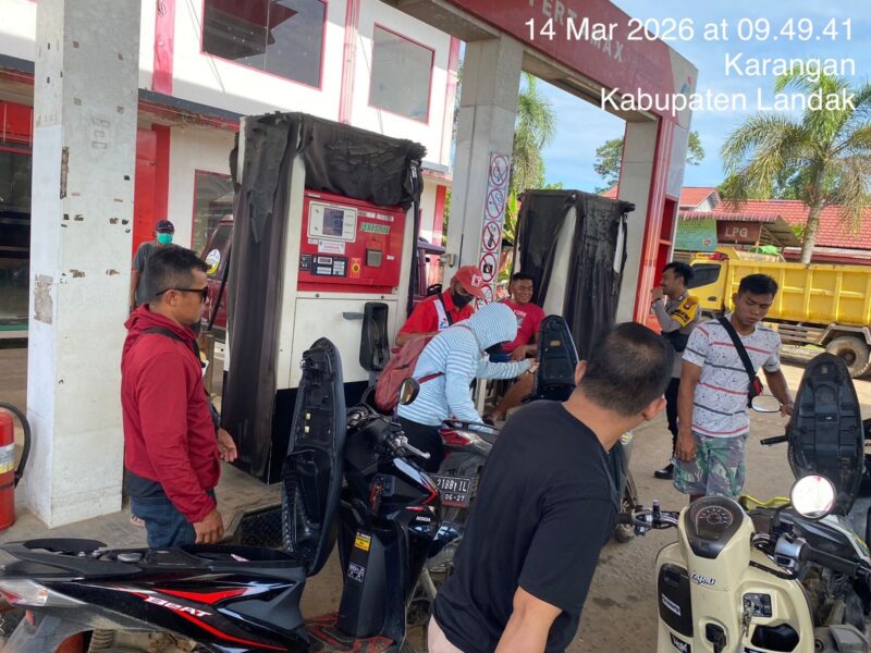 Pastikan Stok Aman, Polsek Mempawah Hulu Cek Ketersediaan BBM di SPBU Karangan