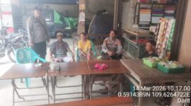 Samapta Polsek Menyuke Intensifkan Patroli Siang, Sampaikan Imbauan Kamtibmas kepada Warga Desa Darit