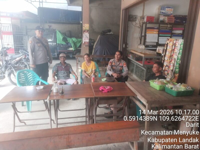 Samapta Polsek Menyuke Intensifkan Patroli Siang, Sampaikan Imbauan Kamtibmas kepada Warga Desa Darit