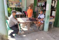 Cara Humanis Polisi Jaga Keamanan Jelang Lebaran, Duduk Santai Sambil Beri Imbauan
