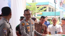 Kapolres Ketapang AKBP Muhammad Harris Tinjau Langsung Pasar Murah untuk Masyarakat