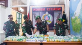 Satgas Pamtas RI-Malaysia Sita 51 Paket Sabu dari Jalur Perbatasan Kalbar