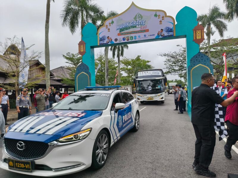 “Mudik Aman, Keluarga Bahagia”, Polda Kalbar Kawal Bus Pemudik Gratis 2026