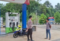 Patroli Objek Vital, Brigpol Goliat Fran Alipa Sambangi SPBU Nyayum Demi Keamanan Warga