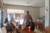 Polsek Sengah Temila Hadir Humanis di Warung Warga, Dialog Santai Jadi Sarana Sampaikan Pesan Kamtibmas