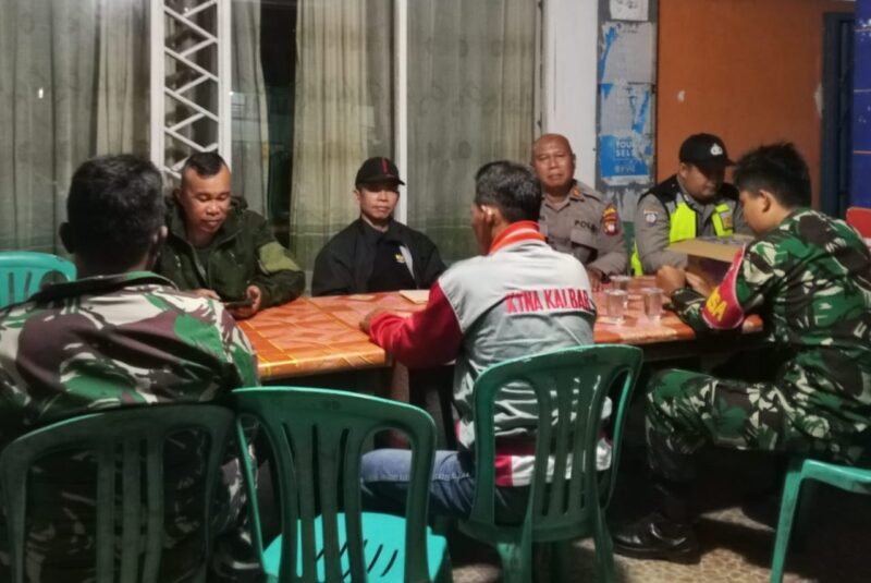 TNI-Polri Siaga Ontime di Pos Nanga Tepuai Amankan Arus Mudik Idul Fitri