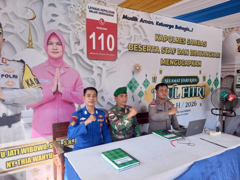 Babinsa Kodim 1208/Sambas Siaga di Pos Pam Lebaran 2026, Pastikan Mudik Aman dan Wilayah Tetap Kondusif