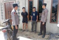 Aipda Alosius Aloy dan Briptu Candra Patroli Siang di Desa Mamek, Polsek Menyuke Cegah Premanisme