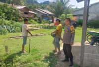 Bangun Kedekatan dengan Warga, Bhabinkamtibmas Polsek Sebangki Aktif Sambang dan Beri Himbauan Kamtibmas