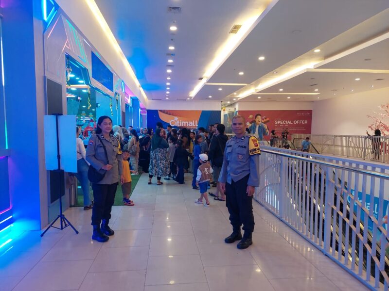Personel Pos Pam Ops Ketupat Kapuas 2026 Tingkatkan Pengamanan di City Mall Ketapang