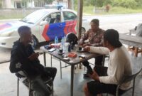 Polisi Singgah di Warung, Warga Diajak Aktif Jaga Keamanan Lingkungan