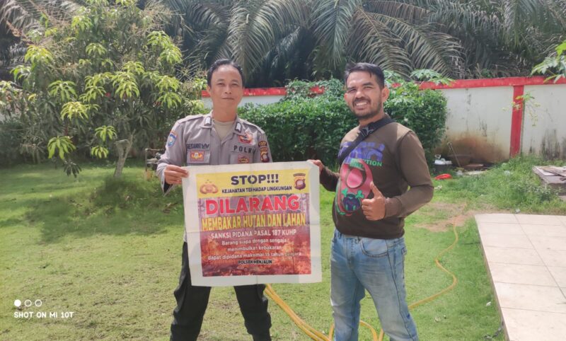 Bripka Gesang W.W Gencarkan Patroli Karhutla, Iptu Donny Pati Pratama Yolanda Imbau Warga Tidak Bakar Lahan