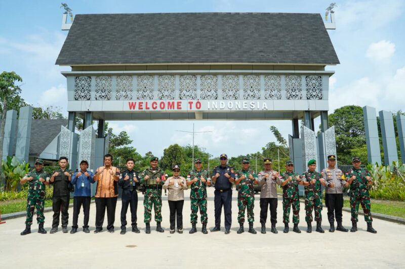 Pangdam XII/Tpr dan Danrem 121/Abw Tinjau PLBN Jagoi Babang, Perkuat Pengamanan Perbatasan