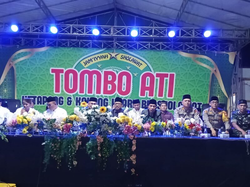 Pembukaan Safari Sholawat Tombo Ati Berlangsung Khidmat di Madrasah Ar-Rohmaniyyah