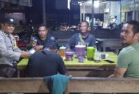 Hadir di Tengah Warga, Personel Polsek Kuala Behe Jaga Kamtibmas Lewat Patroli Malam