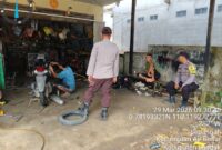 Suasana Hangat di Bengkel, Polisi Sampaikan Pesan Kamtibmas Secara Humanis