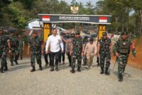 Danrem 121/Abw Brigjen TNI Purnomosidi Dampingi Pangdam XII/Tpr Kunjungi Prajurit Pamtas, Perkuat Moril di Perbatasan